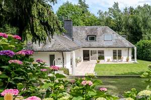 Pool-Villa auf Premium Grundstück mit gepflegten Garten mit viel Privatsphäre – Die vollständige Adresse der Immobilie erhältst du vom Anbieter., 61462 Königstein im Taunus – Vorschaubild 8