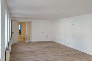 Penthouse-Feeling in Stadtmitte: Luxuriöser Erstbezug mit gigantischer Sonnen-Oase 63 m² – Karl-Anton-Straße 13, 40211 Stadtmitte, Düsseldorf – Vorschaubild 6