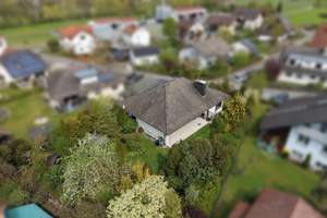 Charmant & großzügiges Einfamilienhaus mit ansprechendem Grundstück! – Die vollständige Adresse der Immobilie erhältst du vom Anbieter., 96484 Meeder – Vorschaubild 12