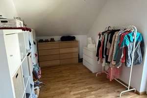 Tolles Einfamilienhaus im Herzen von Tittling – zentral & ruhig mit großem Grundstück – Die vollständige Adresse der Immobilie erhältst du vom Anbieter., 94104 Tittling – Vorschaubild 13