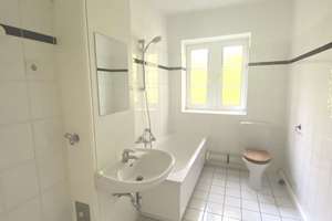 +Dielenboden in EG 3-Zimmer-Wohnung mit Balkon in gepflegter Denkmalanlage – Hannover-Kleefeld 8_13 – Die vollständige Adresse der Immobilie erhältst du vom Anbieter., 30628 Kleefeld, Hannover – Vorschaubild 20