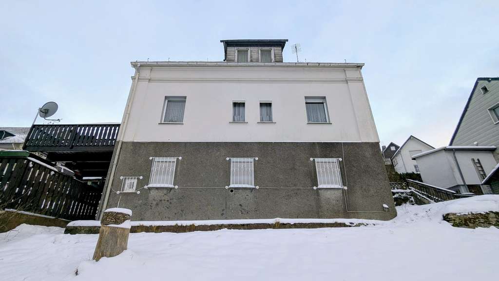 Immobilie in Olsberg - Ein Haus, viele Ideen - verwirklichen Sie Ihren Wohntraum - Bild 2