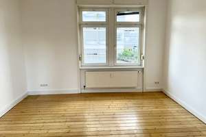 ***Kernsaniert: Helle 2 Zi. Altbauwohnung mit Balkon, zentrale Lage*** – Bunsenstraße 1, 65203 Biebrich, Wiesbaden – Vorschaubild 9