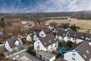 Exklusives RMH mit Garten, Garage, EBK und Terrasse zur Vermietung in Nürnberg - Pillenreuth – Die vollständige Adresse der Immobilie erhältst du vom Anbieter., 90455 Kornburg, Worzeldorf, Nürnberg – Vorschaubild 1