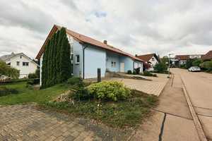 Viel Platz für Ihre individuellen Wünsche: Top-Gepflegtes Wohnhaus mit Büro und großem Grundstück – Tuttlingen (Kreis) – Vorschaubild 18
