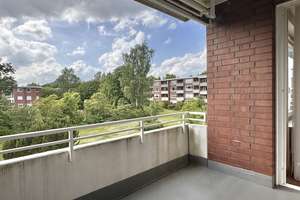 3-Zimmer-Wohnung mit zwei Balkonen und Tiefgaragenstellplatz nahe Poppenbüttler Markt – Die vollständige Adresse der Immobilie erhältst du vom Anbieter., 22399 Poppenbüttel, Hamburg – Vorschaubild 6