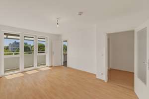 Helles schönes Apartment mit Balkon- in Giesing an der U-Bahn St.-Quirin Platz – Tegernseer Landstraße 203 b, 81549 Obergiesing, München – Vorschaubild 5