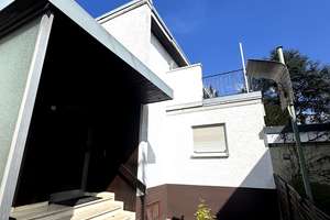 🏡 Wohnen wie im eigenen Haus – besondere Wohnung im Anbau mit großem Balkon