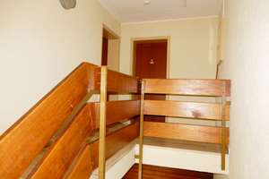 PERFEKT: Kleine 1-Zimmer-Dachgeschosswohnung, inkl. EBK, in ruhigem Vierfamilienhaus! – Dieckerstraße 66, 46047 Schlad, Oberhausen – Vorschaubild 6