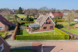 Geräumiges Wohnhaus in bester Lage von Westerholt - mit Platz für die ganze Familie und Fellnase – Die vollständige Adresse der Immobilie erhältst du vom Anbieter., 26556 Westerholt – Vorschaubild 1