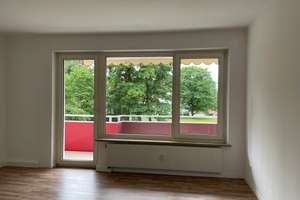 Wohnen in der Sebaldussiedlung - 2 Zimmer-Wohnung mit Balkon und Einbauküche! – Stettiner Str. 2, 91058 Sebaldus, Erlangen – Vorschaubild 3