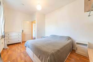 Wertsteigerungs-Chance: 2-Zimmer unter 5k €/m² im grünen Plänterwald — neu saniert, sofort frei – Köpenicker Landstraße 78, 12437 Plänterwald, Berlin – Vorschaubild 4