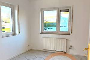 🧡Großzügiges Haus mit zwei Wohneinheiten und Apartment in Rath/Heumar zu verkaufen! – Die vollständige Adresse der Immobilie erhältst du vom Anbieter., 51107 Rath/Heumar, Köln – Vorschaubild 4