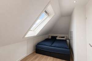 Charmante 4-Zimmer-Maisonettewohnung in Düsseldorf-Wersten – Die vollständige Adresse der Immobilie erhältst du vom Anbieter., 40591 Wersten, Düsseldorf – Vorschaubild 9