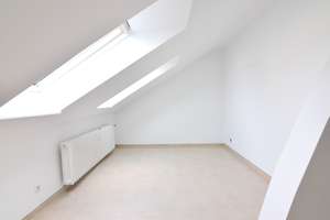 Charmante,   2 Zimmer  Dachgeschoss - Wohnung mit Balkon – Die vollständige Adresse der Immobilie erhältst du vom Anbieter., 47798 Stadtmitte, Krefeld – Vorschaubild 11