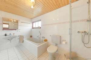 Ein charmantes Familienhaus mit Garten – Charaktervoll, herzlich und zum Wohlfühlen in Elztal/Ritter – Die vollständige Adresse der Immobilie erhältst du vom Anbieter., 74834 Elztal – Vorschaubild 8