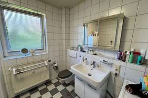 Stilvolle Maisonette-Wohnung mit Balkon in bester Lage von Eichenzell! – Die vollständige Adresse der Immobilie erhältst du vom Anbieter., 36124 Eichenzell – Vorschaubild 4