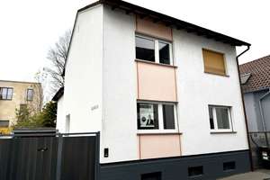Provisionsfrei: Freistehendes EFH mit 135 m², 7 Zimmern, Garage – sofort bezugsfrei