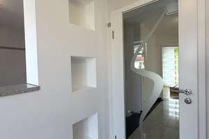 Stilvoll wohnen in Augsburg-Kriegshaber – freistehendes Einfamilienhaus mit Kamin & Designküche – Emily-Balch Straße 7, 86156 Kriegshaber, Augsburg – Vorschaubild 35