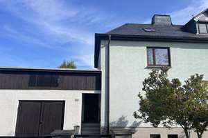 DAS GLÜCK hat ein ZUHAUSE!  Charmante-DHH mit WIGA, Garagenanbau-& Ausbaupotential-in beliebter Lage – Chrieschwitzer Straße 89, 8525 Preißelpöhl, Plauen – Vorschaubild 8