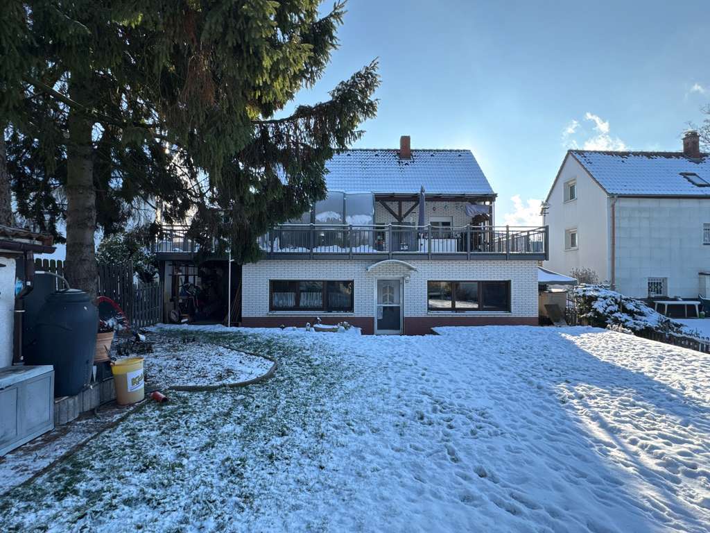 Immobilie in Mannheim - Gepflegtes Einfamilienhaus mit 6 Zimmern, großem Garten und Garage – Erbbaurecht bis 2056 - Bild 3