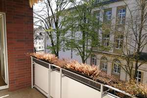 Drei-Zimmer-Wohnung in Düsseldorf-Gerresheim, Balkon, hell, zentral + ruhig, hofseitiger Garten – Unter den Eichen 27, 40625 Gerresheim, Düsseldorf – Vorschaubild 3