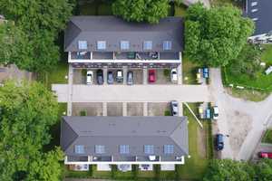Reihenmittelhaus über 3 Etagen mit Dachterrasse und Garten  – Bissenmoor 5, 24576 Segeberg (Kreis) – Vorschaubild 1