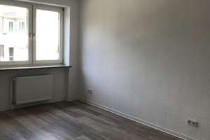 Frisch sanierte 3 - Zimmer Wohnung mit Loggia – 44141 Westfalendamm, Dortmund – Vorschaubild 3