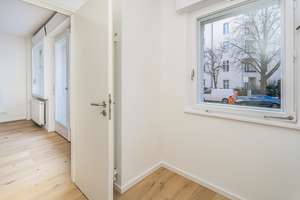 2-Zimmerwohnung mit großem Sonnenbalkon: frisch renoviert und direkt bezugsfertig! – Die vollständige Adresse der Immobilie erhältst du vom Anbieter., 10781 Schöneberg, Berlin – Vorschaubild 9