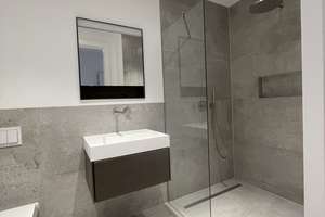 hochwertiger Neubau - 2 Zimmer, Terrasse, möbliert – Roßstraße 134, 40476 Golzheim, Düsseldorf – Vorschaubild 12
