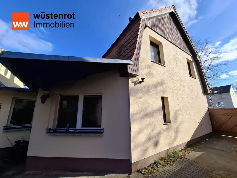 Doppelhaushälfte mit traumhaftem Grundstück und Ausbaupotenzial für ein zusätzliches Hinterhaus in S, Potsdam Mittelmark Kreis – Bild 3