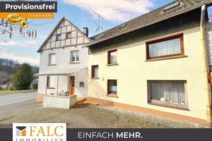 Vielseitiges 3-Fam. Haus(11 Zi, 255 m²) mit zus. Bauoption–perfekt als Generationen-bzw. Mehrf.-Haus – Die vollständige Adresse der Immobilie erhältst du vom Anbieter., 51674 Wiehl – Vorschaubild 1