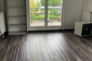1,5-Zimmer-Wohnung mit Balkon und Einbauküche in Bruck – Die vollständige Adresse der Immobilie erhältst du vom Anbieter., 91058 Schönfeld, Erlangen – Vorschaubild 2