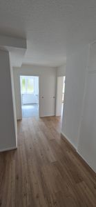 Erstbezug einer hellen Souterrain Wohnung nach Sanierung
