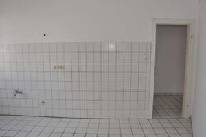 Helle, ruhig gelegene 2 Zi-Whg. KEIN Balkon, mit Wohnküche, 3 min. zur U75 – Ellerkirchstraße 24, 40229 Eller, Düsseldorf – Vorschaubild 11