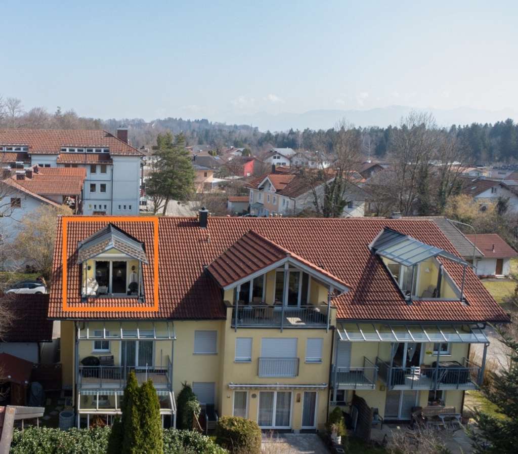 Immobilie in Bad Aibling - Wohnjuwel in ruhiger Lage von Bad Aibling mit Dachterrasse und Einzelgarage - Bild 4