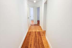 Charmante Altbauwohnung neu interpretiert - 3 Zimmer, Aufzug & hochwertiger Sanierungsstandard