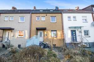 Bremen-Osterholz: Charmantes Reihenmittelhaus mit Potenzial – modernisiert und erweiterbar – Bremen – Vorschaubild 1