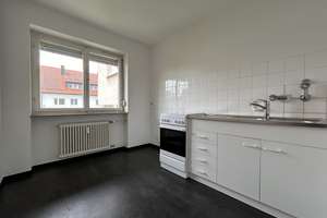 1 JAHR BEFRISTET - Helle 3-Zimmer-Wohnung mit 2 Balkonen in Stuttgart - WG geeignet – Fritz-Bauer-Straße 4, 70619 Sillenbuch (Ortsteil), Stuttgart – Vorschaubild 4