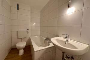 Moderne 2-Zimmer-Wohnung mit Balkon in Nürnberg – Herzogstandstraße 10, 90471 Langwasser Nordwest, Nürnberg – Vorschaubild 4