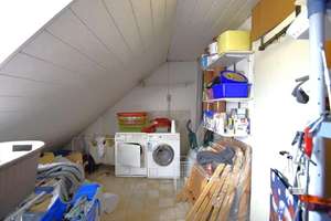 Solides Reihenmittelhaus
Ideal für Familie mit 4 Personen
auch für Home Office
+EBK +Garage +Gart – Die vollständige Adresse der Immobilie erhältst du vom Anbieter., 28277 Kattenesch, Bremen – Vorschaubild 27