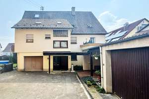 Rendite sichern oder selbst einziehen – Attraktives 3-Familienhaus in gefragter Lage – Die vollständige Adresse der Immobilie erhältst du vom Anbieter., 71126 Gäufelden – Vorschaubild 1
