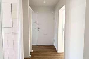 Vermietete 2,5-Zi.-Whg. + Süd-Loggia + EBK + ruhige Lage in Steglitz/LANKWITZ mit Potenzial – Die vollständige Adresse der Immobilie erhältst du vom Anbieter., 12247 Lankwitz, Berlin – Vorschaubild 9
