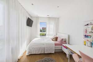 Modernes Familienhaus mit Wintergarten, 3 Bädern in ruhiger Lage – Die vollständige Adresse der Immobilie erhältst du vom Anbieter., 86199 Göggingen-Ost, Augsburg – Vorschaubild 8