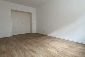 Lichtdurchflutete 2-Zi-Whg - großer Balkon mit Gartenzugang - EBK - Stellplatz möglich – Die vollständige Adresse der Immobilie erhältst du vom Anbieter., 99085 Krämpfervorstadt, Erfurt – Vorschaubild 10