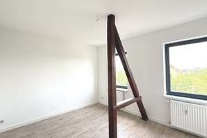 Zentral & Komfortabel - 4 Raum-Loft mit EBK, 2 Bädern & Aussicht über Chemnitz – Bernhardstraße 20, 9126 Lutherviertel, Chemnitz – Vorschaubild 12