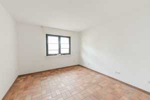 Haus im Finca-Style mit Garten + Terrasse + Balkon + Kamin + Doppelgarage – Bochum – Vorschaubild 8
