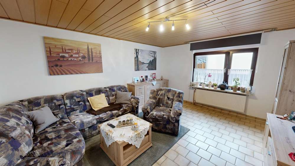 Immobilie in Hellenthal - Schönes und großes Einfamilienhaus mit Einliegerwohnung - teilweise vermietet - Mehrparteien möglich - Bild 9