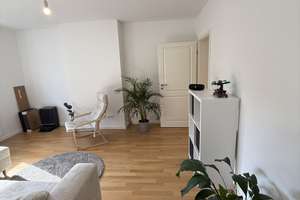 Lichtdurchflutete, modern renovierte 2-Zimmer-Wohnung in der List – Robertstraße 7, 30161 List, Hannover – Vorschaubild 2