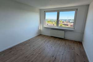 Mit Blick über Kiel Holtenau! Komplett sanierte 2-Zimmer-Wohnung mit Balkon *nur schriftl.Anfragen* – Richthofenstraße 41, 24159 Holtenau, Kiel – Vorschaubild 6